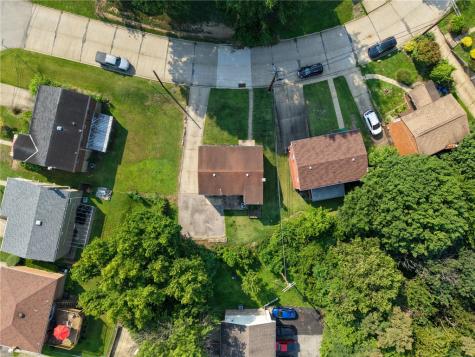 110 Clearfield Place Sheraden PA 15204