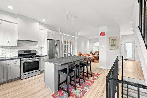 3214 Dobson Street Polish Hill PA 15219