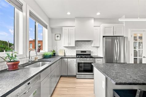 3214 Dobson Street Polish Hill PA 15219