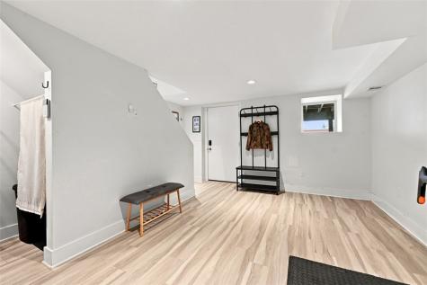 3214 Dobson Street Polish Hill PA 15219