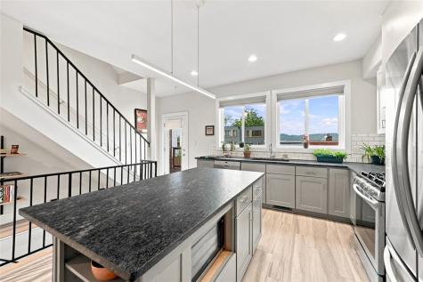 3214 Dobson Street Polish Hill PA 15219