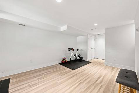 3214 Dobson Street Polish Hill PA 15219