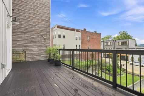 3214 Dobson Street Polish Hill PA 15219