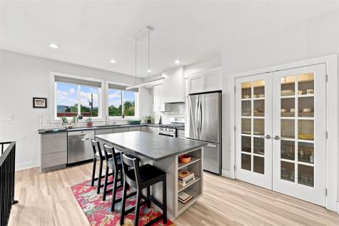 3214 Dobson Street Polish Hill PA 15219