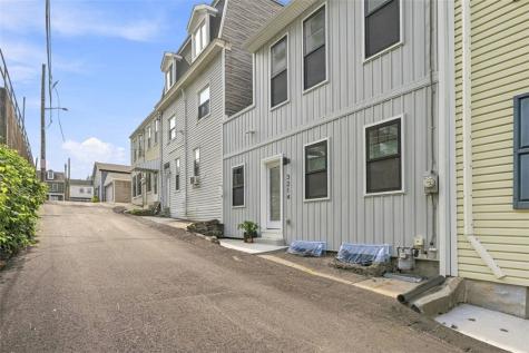 3214 Dobson Street Polish Hill PA 15219