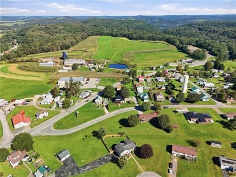 113 Pheasant Farm Road Mahoning Township PA 16242