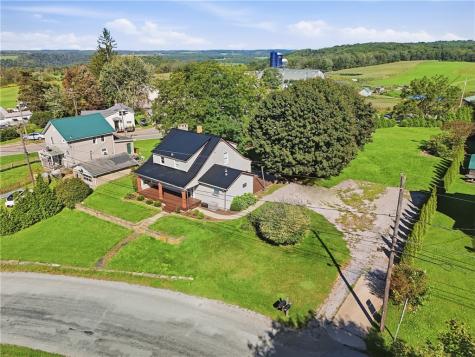113 Pheasant Farm Road Mahoning Township PA 16242