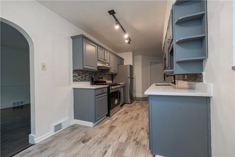 3013 21st Avenue Beaver Falls PA 15010