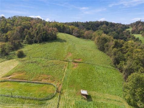 327 Sugar Run Road Waynsbrg/frankln Township PA 15370