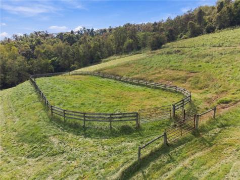 327 Sugar Run Road Waynsbrg/frankln Township PA 15370