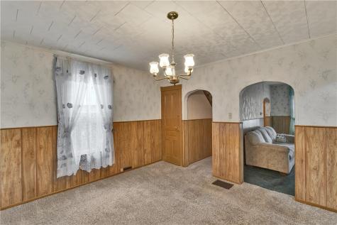 524 8th Street Irwin PA 15642