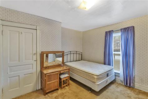 524 8th Street Irwin PA 15642