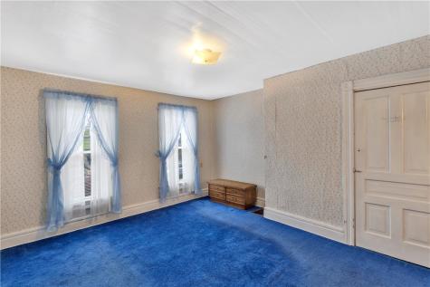 524 8th Street Irwin PA 15642