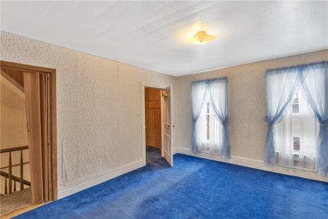 524 8th Street Irwin PA 15642