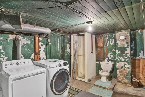 524 8th Street Irwin PA 15642