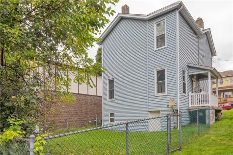 524 8th Street Irwin PA 15642