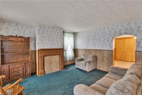 524 8th Street Irwin PA 15642