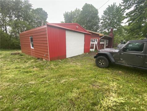 9137 N Sunnyside Drive Shenango PA 16424
