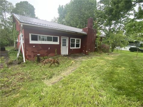 9137 N Sunnyside Drive Shenango PA 16424