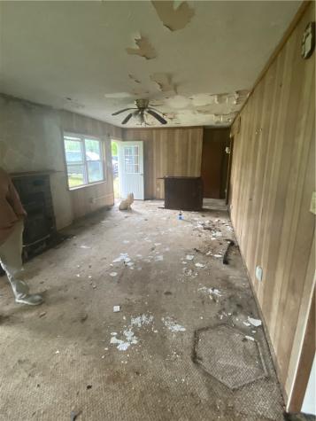 9137 N Sunnyside Drive Shenango PA 16424