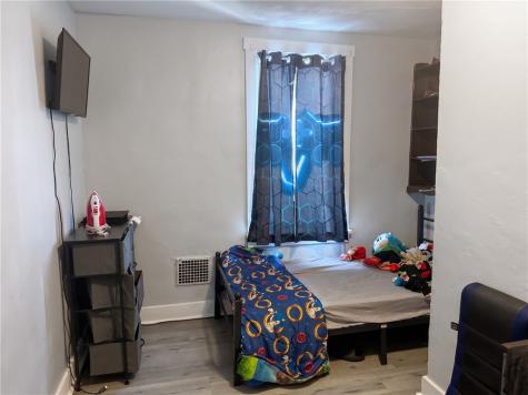 1024 Mirror Street Greenfield PA 15217