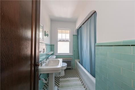319 Stanford Avenue West View PA 15229