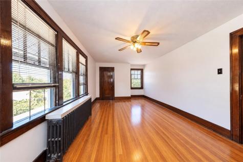 319 Stanford Avenue West View PA 15229