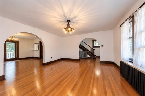 319 Stanford Avenue West View PA 15229