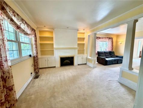 319 Manhattan Avenue Shaler PA 15223