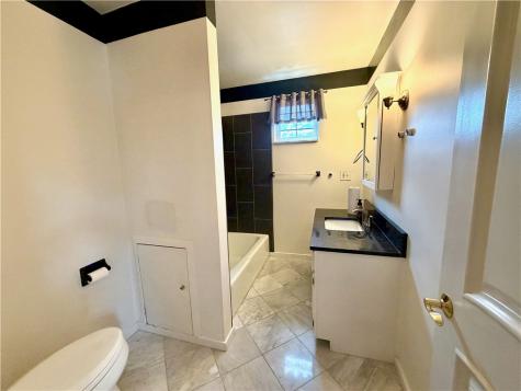319 Manhattan Avenue Shaler PA 15223