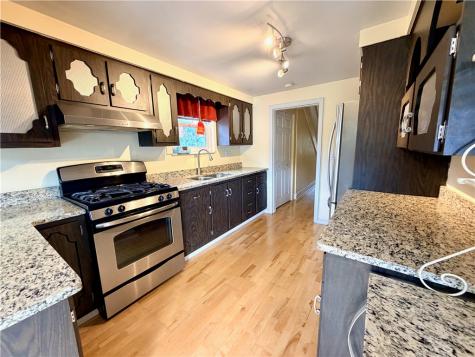 319 Manhattan Avenue Shaler PA 15223