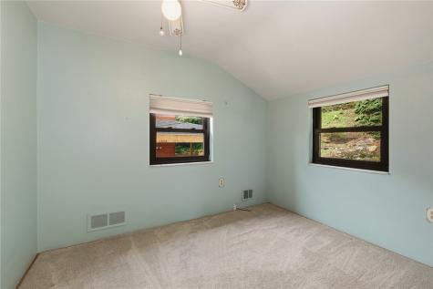 2724 Dwight Avenue Dormont PA 15216