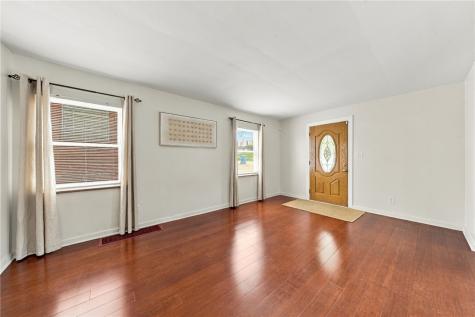 5741 Front Street Verona PA 15147