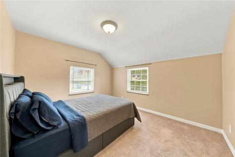 5741 Front Street Verona PA 15147