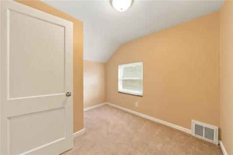 5741 Front Street Verona PA 15147