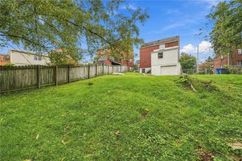5741 Front Street Verona PA 15147