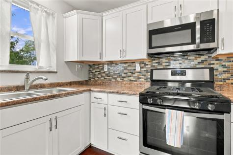 5741 Front Street Verona PA 15147