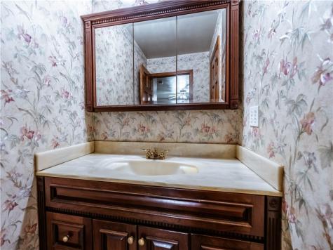 196 White Oak Drive Allegheny Township PA 15068