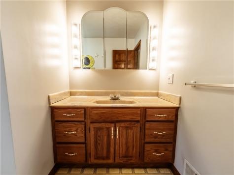 196 White Oak Drive Allegheny Township PA 15068