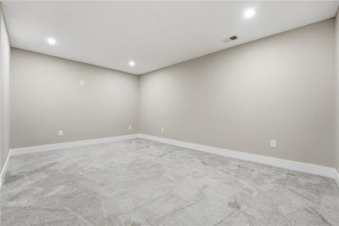 102 Bristlecone Court Buffalo Township PA 16229