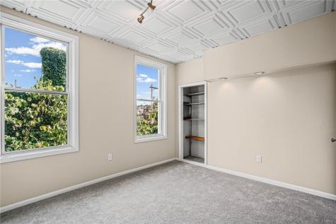 220 S Millvale Avenue Bloomfield PA 15224