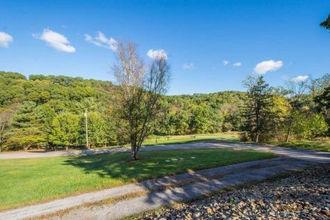 1645 Pegher Lane Franklin Park PA 15143