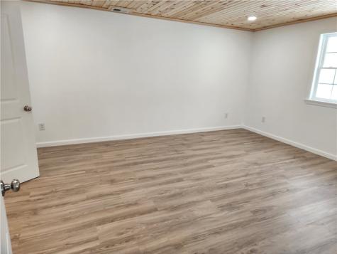 633 Bartleyville Road Hanover Township PA 15021