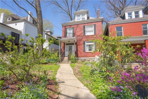 184 W Hutchinson Avenue Edgewood PA 15218
