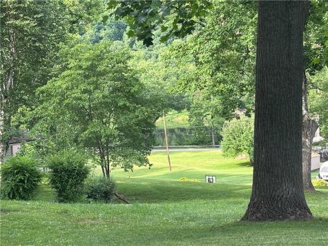 129 Old Farm Lane Brady's Bend Township PA 16028