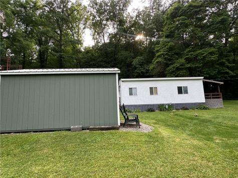 129 Old Farm Lane Brady's Bend Township PA 16028