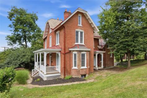 45 Hodgson Avenue Ingram PA 15205