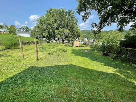 306 Clear Street Greensboro PA 15338