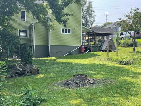 306 Clear Street Greensboro PA 15338