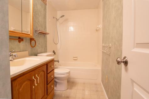 17 Wheatfield Drive Cranberry Township PA 16066